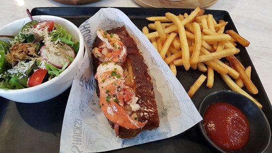 Belon Oysters & Raw Bar